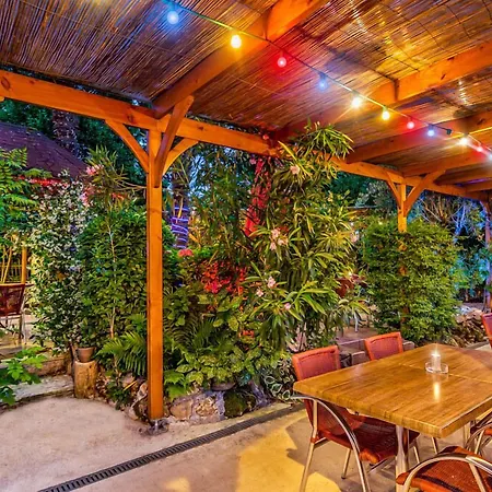 Hotel Restaurant Atipyc Marssac-sur-Tarn
